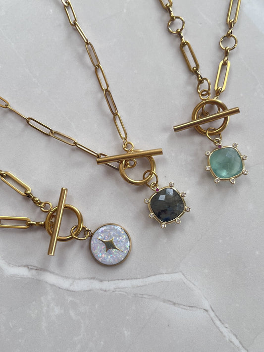 Semi-Precious Crystal T-Bar Necklace – Green Fluorite or Labradorite, Adjustable Gold Necklace, Healing Gemstone Jewellery Gift